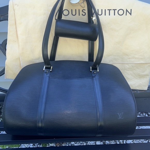 Louis Vuitton GM Solferino epi bag🎉🎉Host Pick small bag not included - Picture 2 of 10
